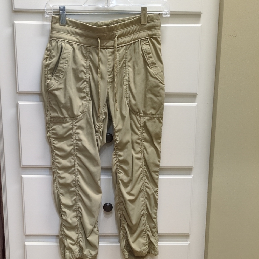 NWOT, The North Face Aphrodite Cropped Joggers, Tan, XS, Outdoor, Hiking - Picture 6 of 6